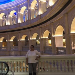 Meet your Posher, Inji